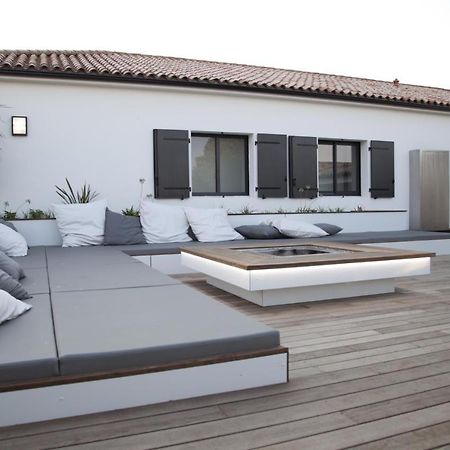 Villa La Sardane B&BLe Plomb エクステリア 写真