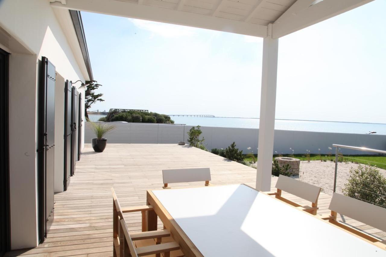 Villa La Sardane B&BLe Plomb エクステリア 写真