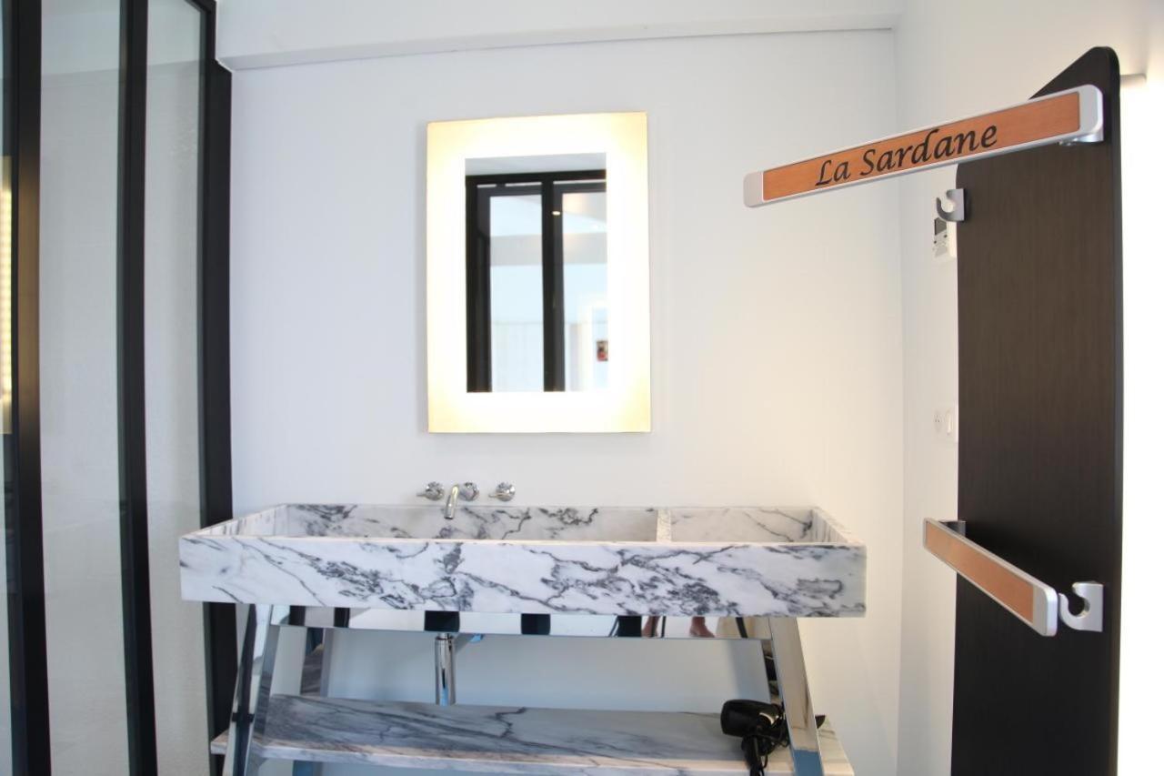 Villa La Sardane B&BLe Plomb エクステリア 写真