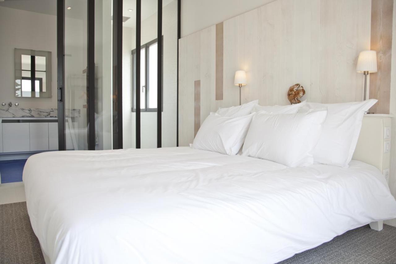 Villa La Sardane B&BLe Plomb エクステリア 写真